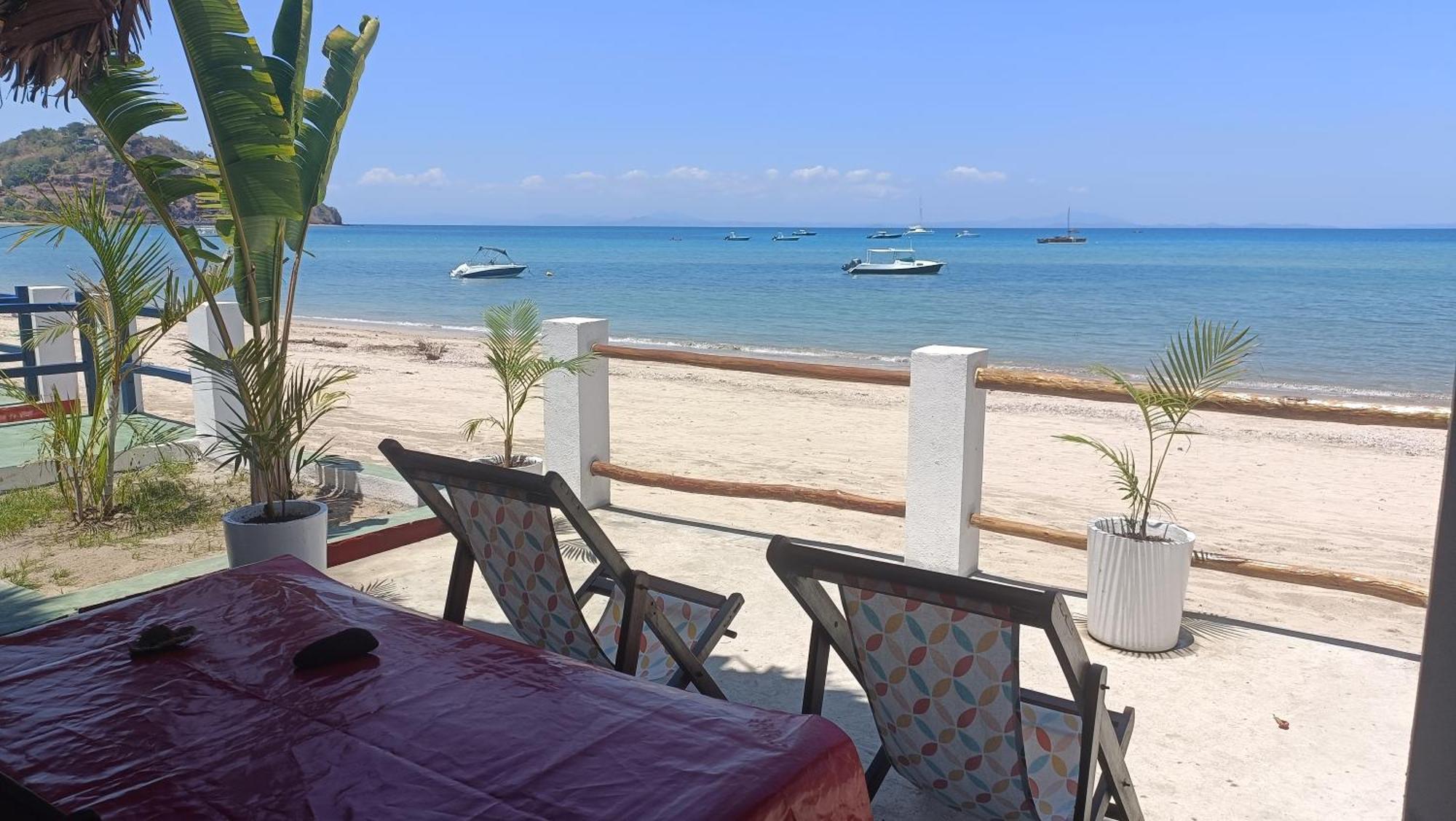Chez Alex Bed & Breakfast Nosy-Be Екстериор снимка