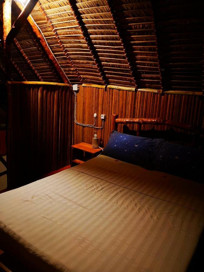 Chez Alex Bed & Breakfast Nosy-Be Екстериор снимка
